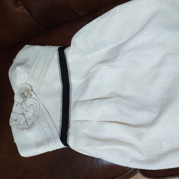 BCBGMAXAZRIA strapless cream dress, slight metallic shine. Great condition party - Picture 1 of 9